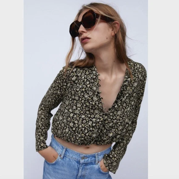 Zara Floral Long Sleeve Button up Crop Blouse - Small - Picture 2 of 8